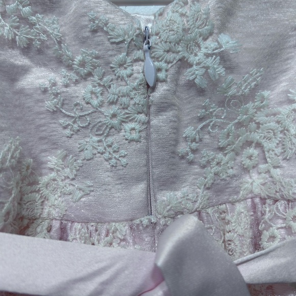 American Princess Pink Lace Dress w/ Front Bow & Rhinestone waist Size  24months - Picture 5 of 9